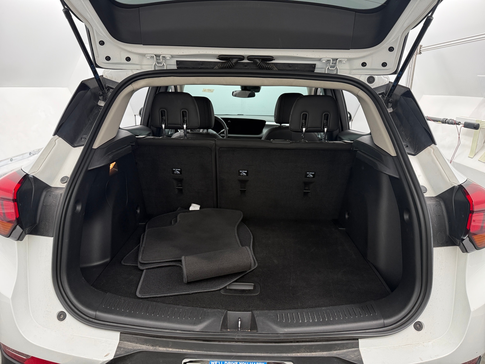 Thumbnail: 2025 Buick Encore GX - 6