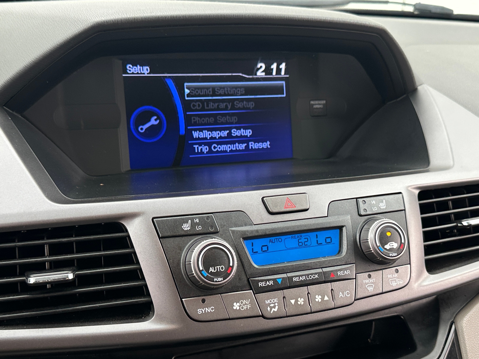 Thumbnail: 2013 Honda Odyssey - 3