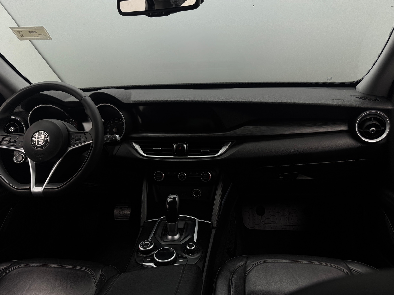 Thumbnail: 2019 Alfa Romeo Stelvio - 2