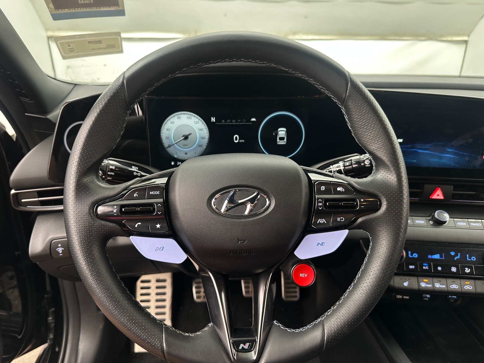 Thumbnail: 2023 Hyundai Elantra - 4