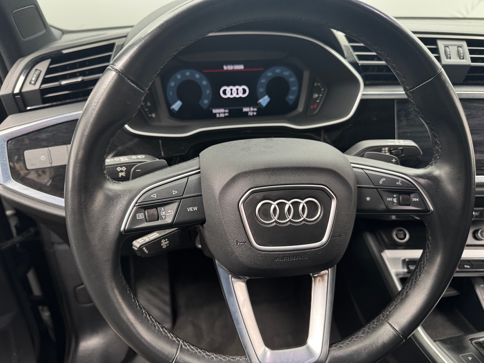 Thumbnail: 2022 Audi Q3 - 4