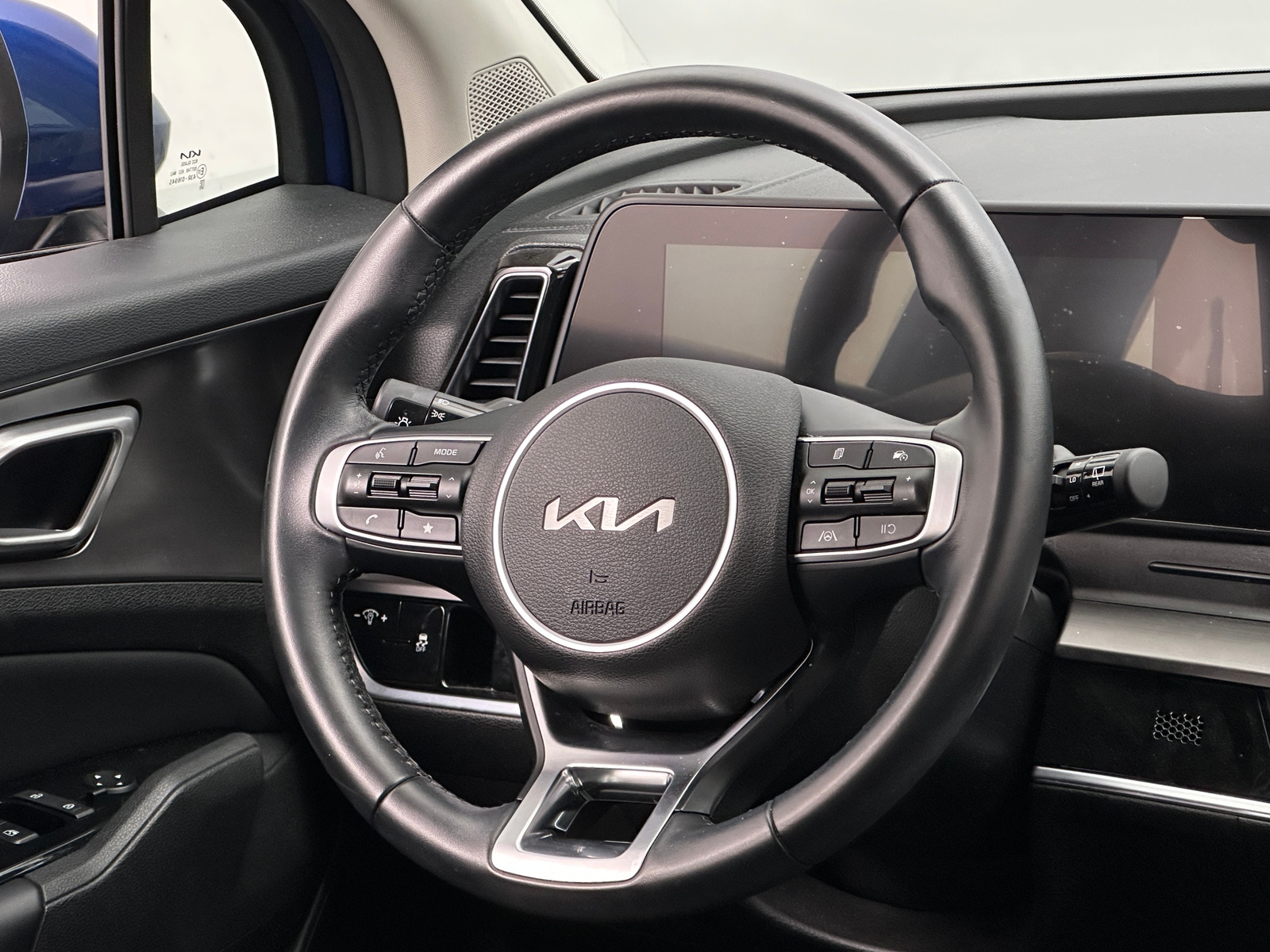 Thumbnail: 2023 Kia Sportage - 4