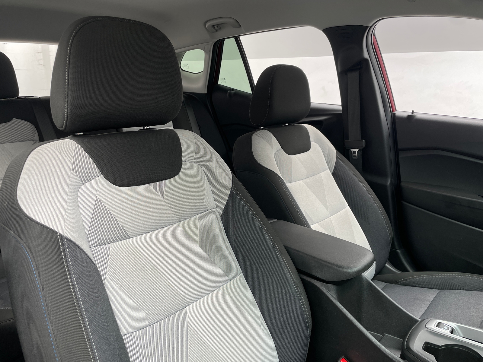 Thumbnail: 2025 Chevrolet Trax - 2