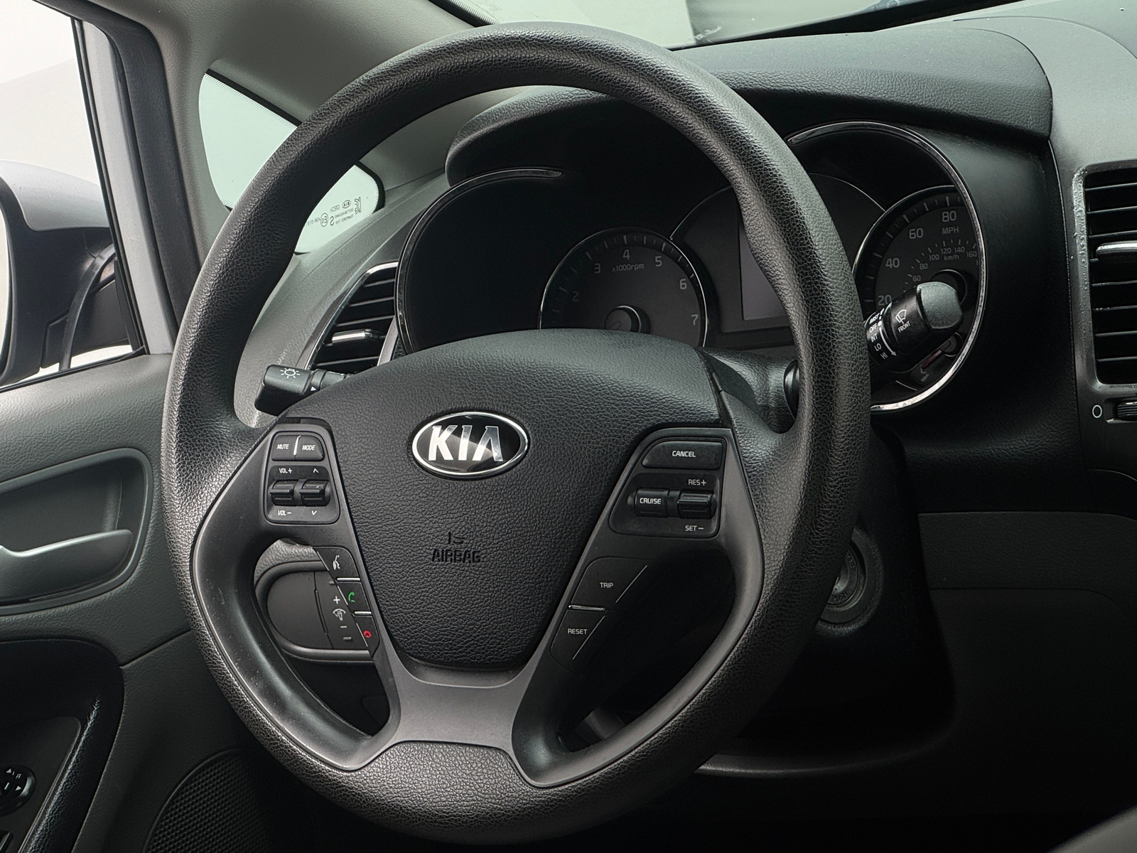 Thumbnail: 2018 Kia Forte - 5