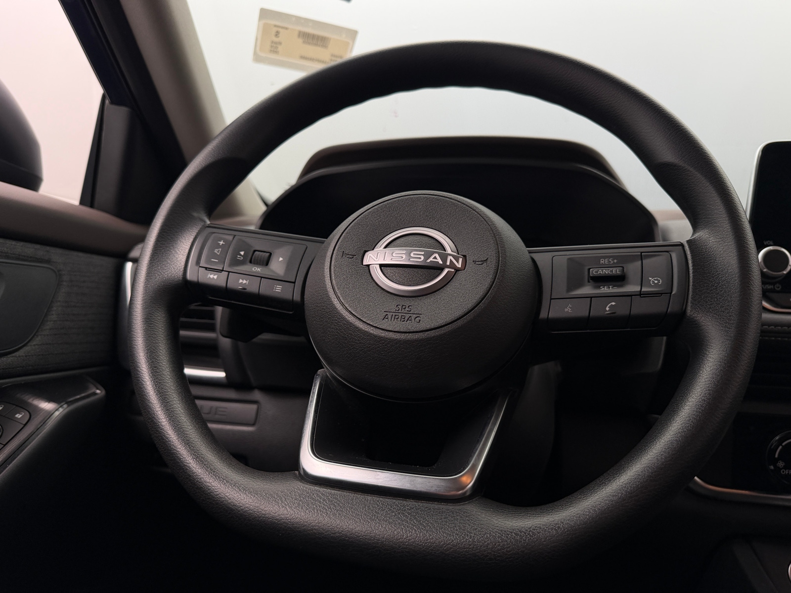 Thumbnail: 2023 Nissan Rogue - 5