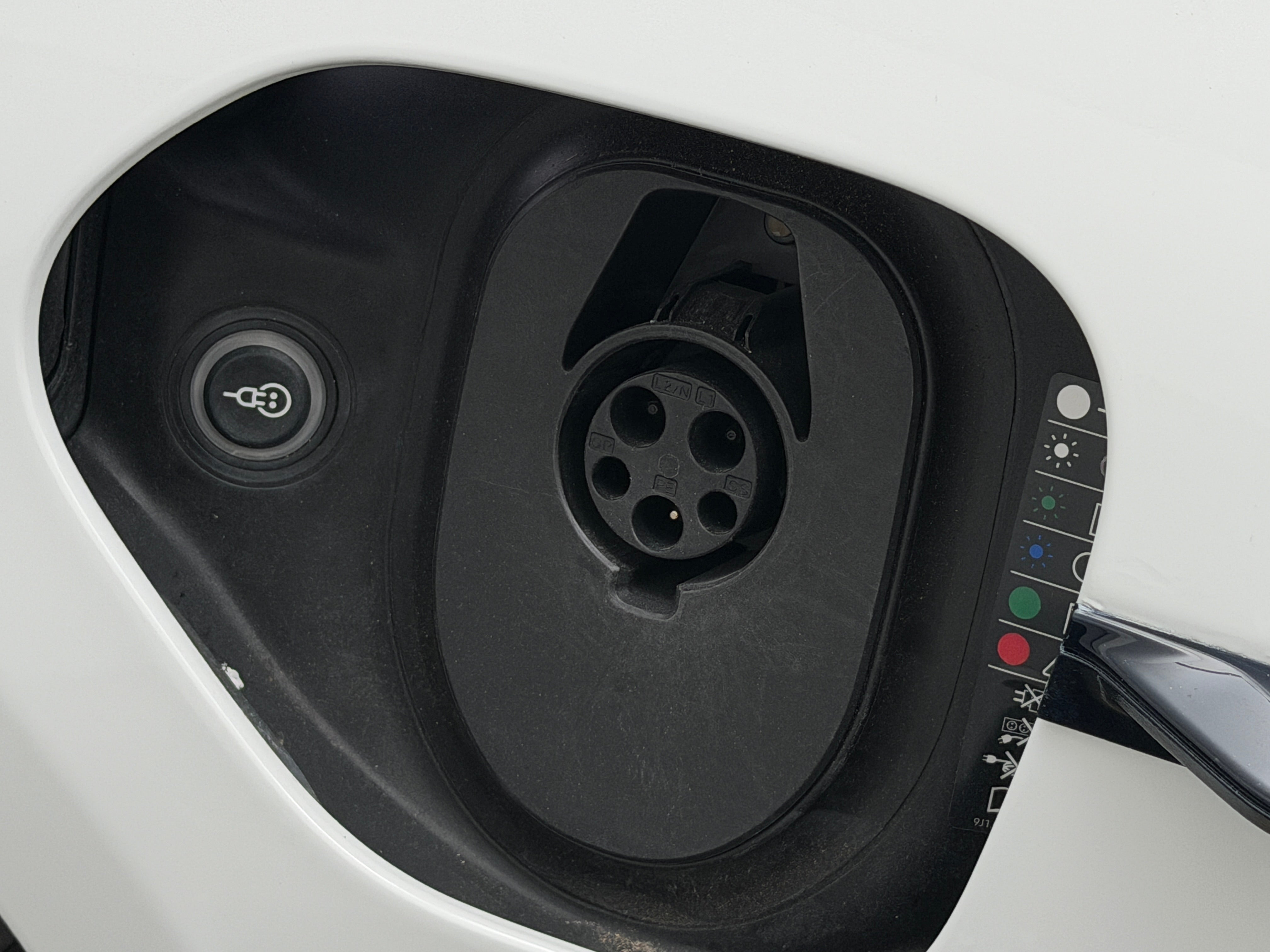 Used 2022 Porsche Taycan S with VIN WP0AB2Y12NSA44328 for sale in Auburn, WA