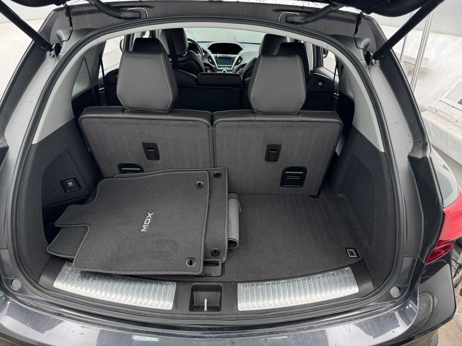 Thumbnail: 2020 Acura MDX - 6