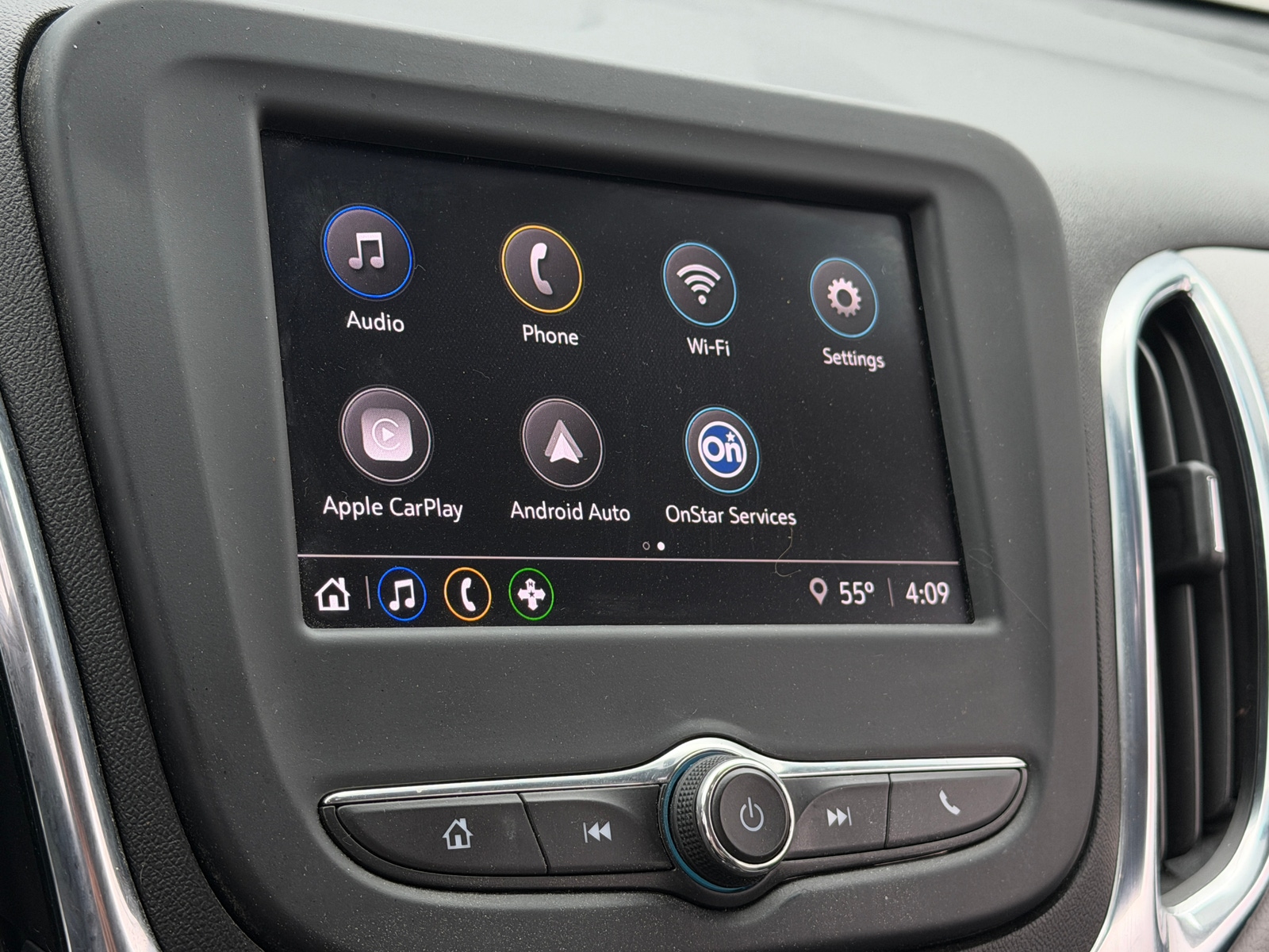 Thumbnail: 2022 Chevrolet Equinox - 4