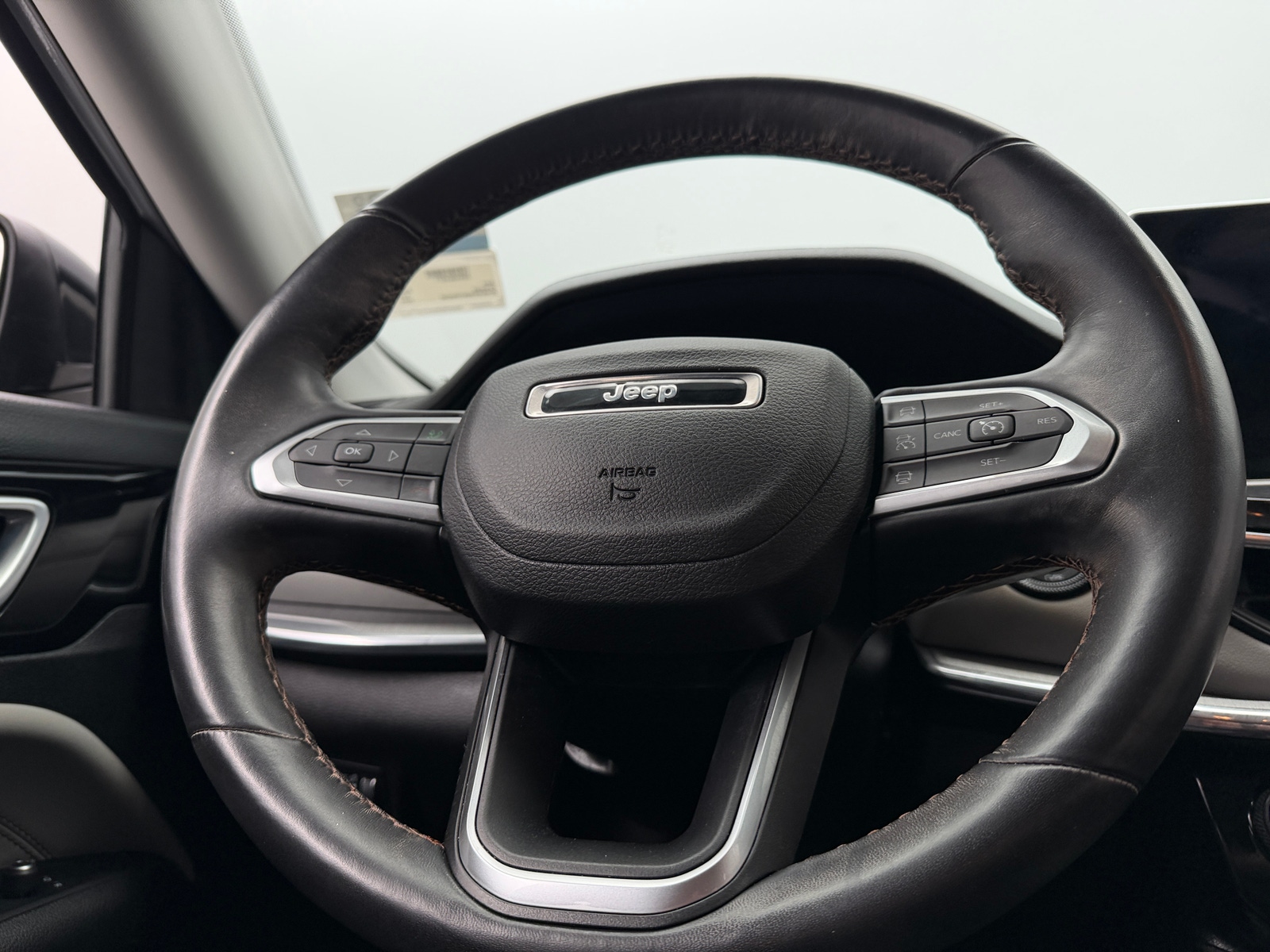 Thumbnail: 2022 Jeep Compass - 4