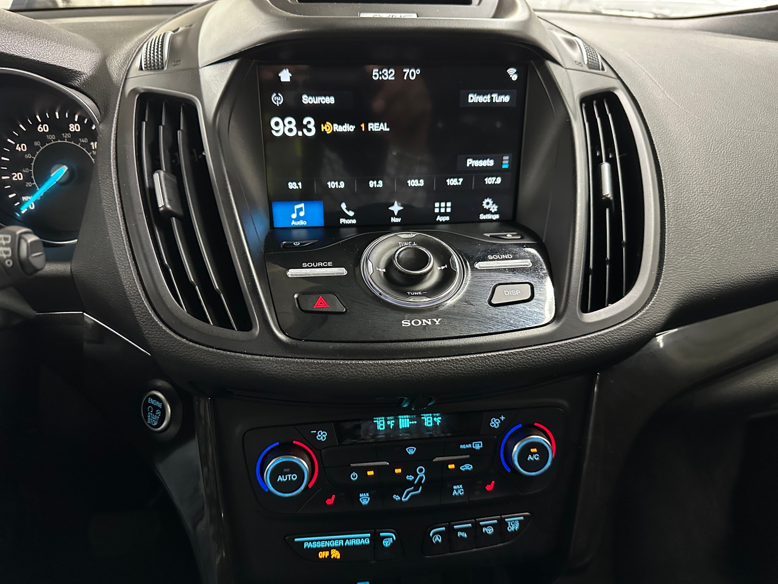 Thumbnail: 2017 Ford Escape - 3