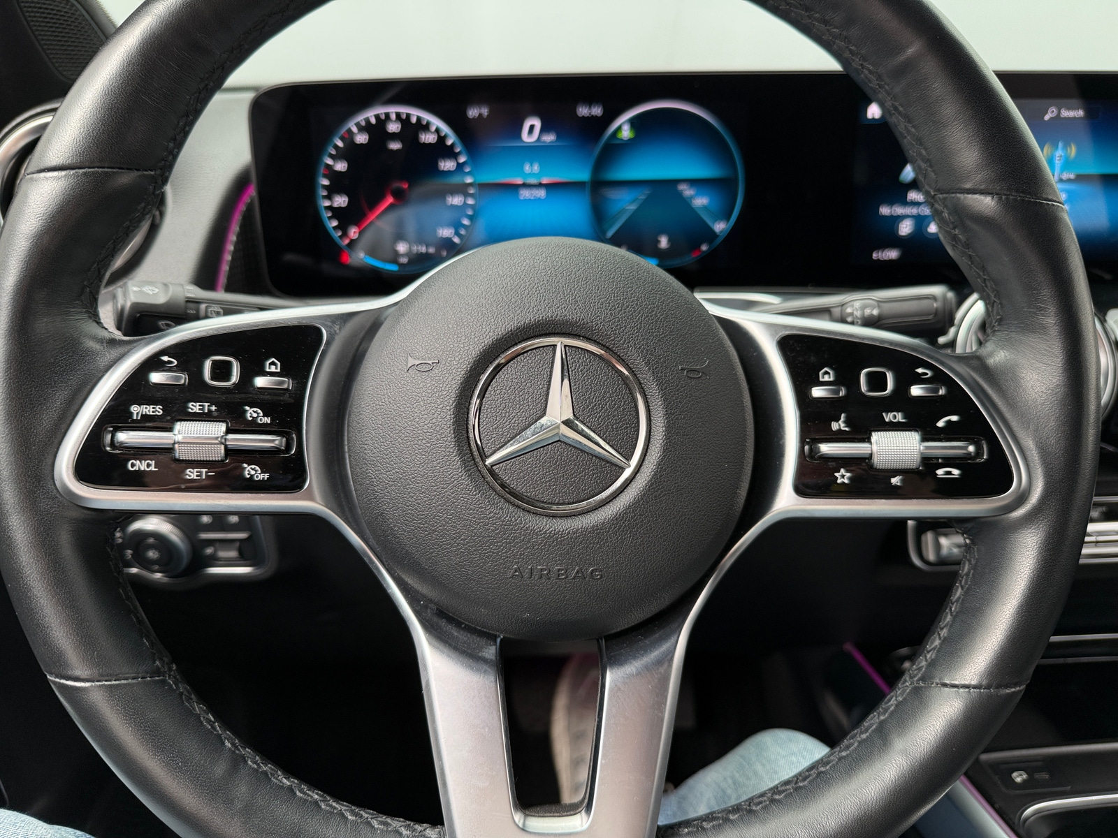 Thumbnail: 2022 Mercedes-Benz GLB - 5