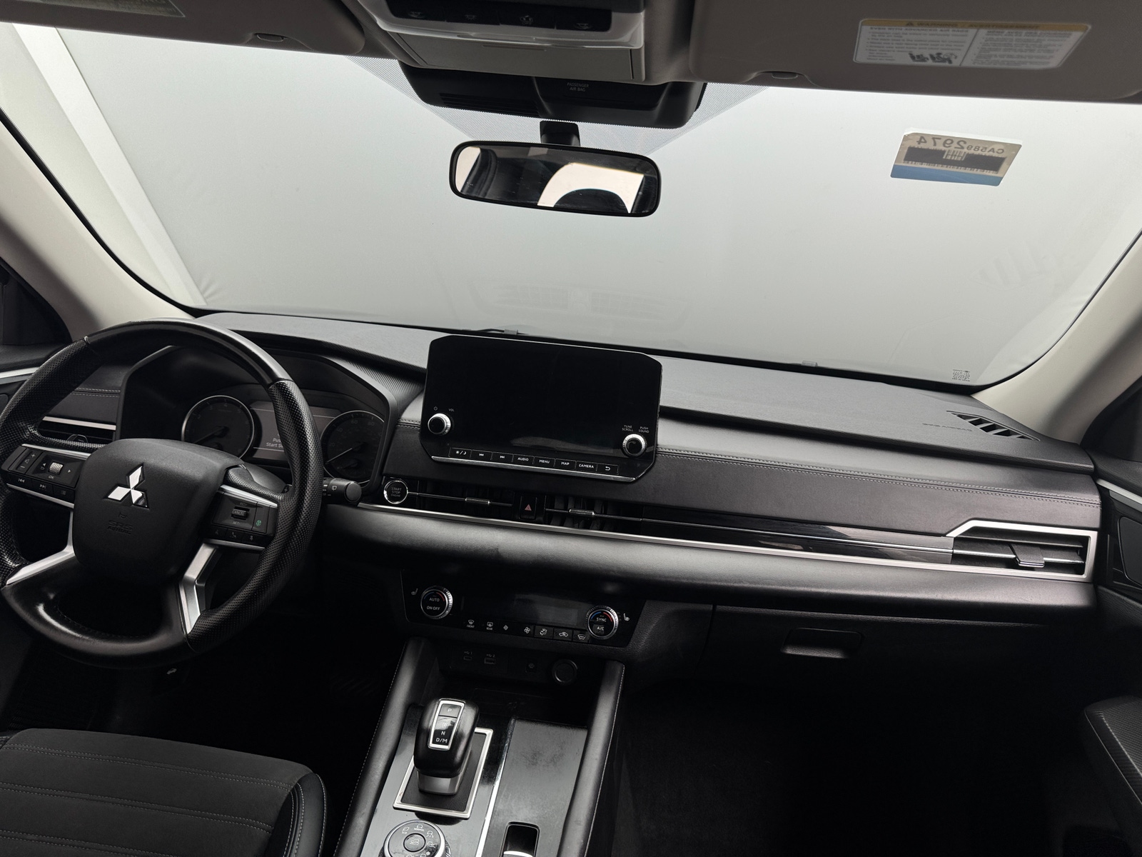Thumbnail: 2024 Mitsubishi Outlander - 2