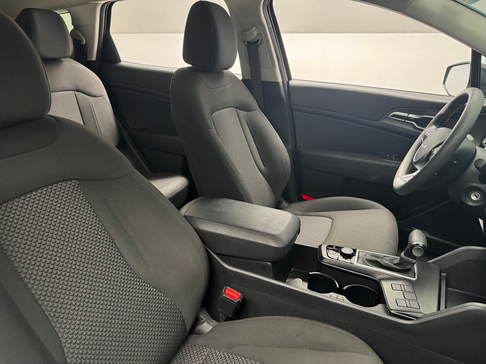 Thumbnail: 2025 Kia Sportage - 2