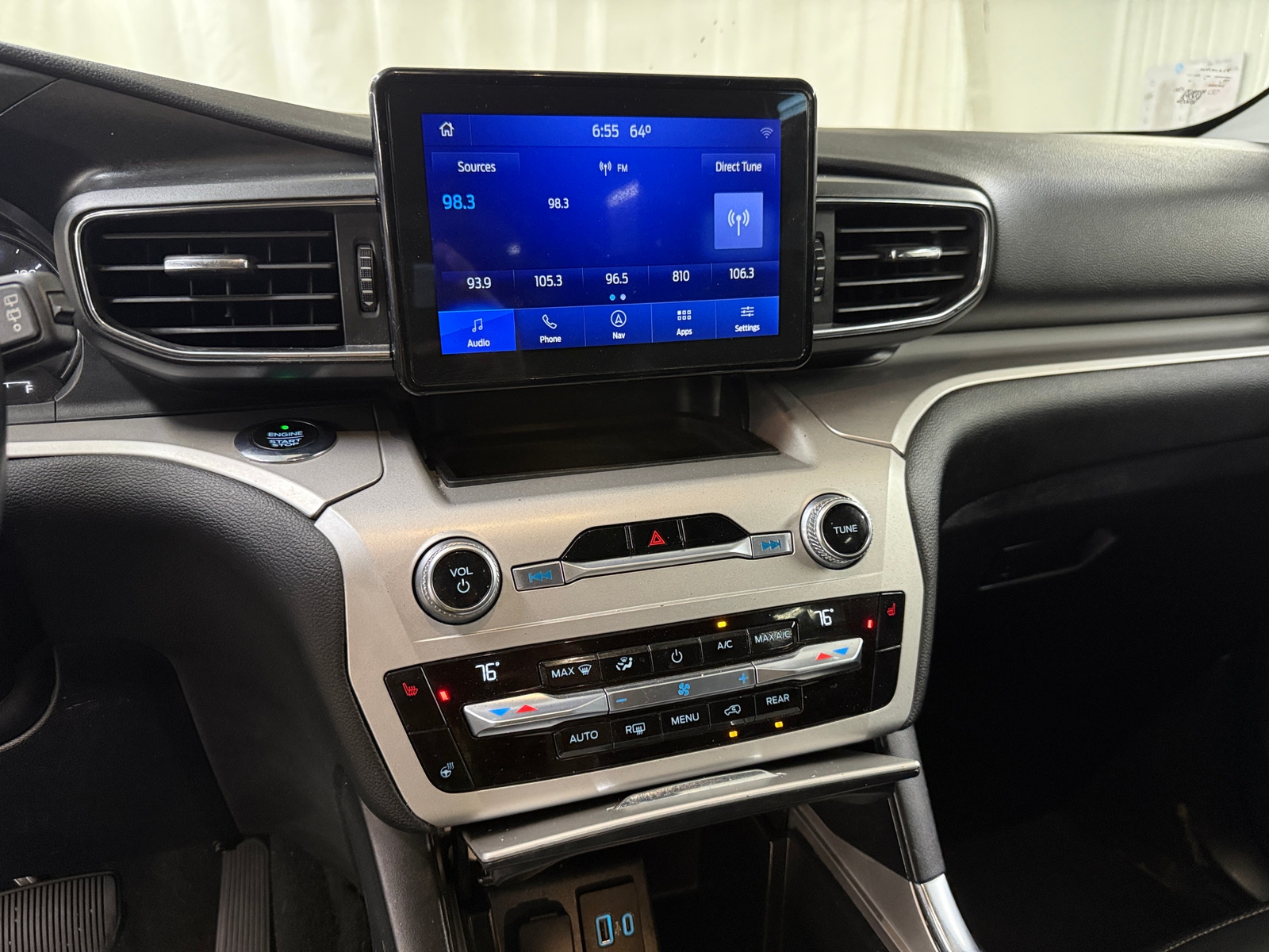 Thumbnail: 2021 Ford Explorer - 3