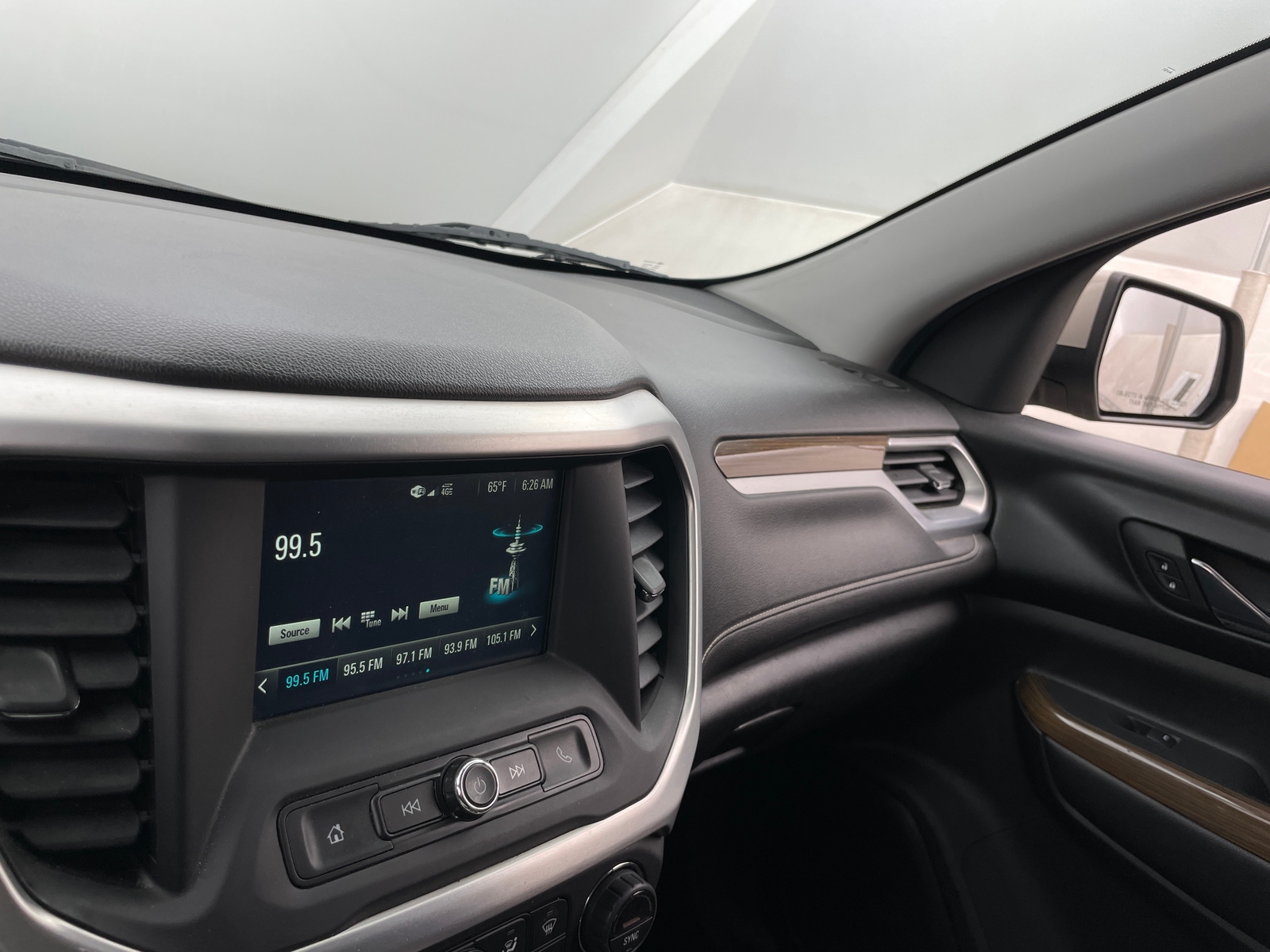 Thumbnail: 2017 GMC Acadia - 4