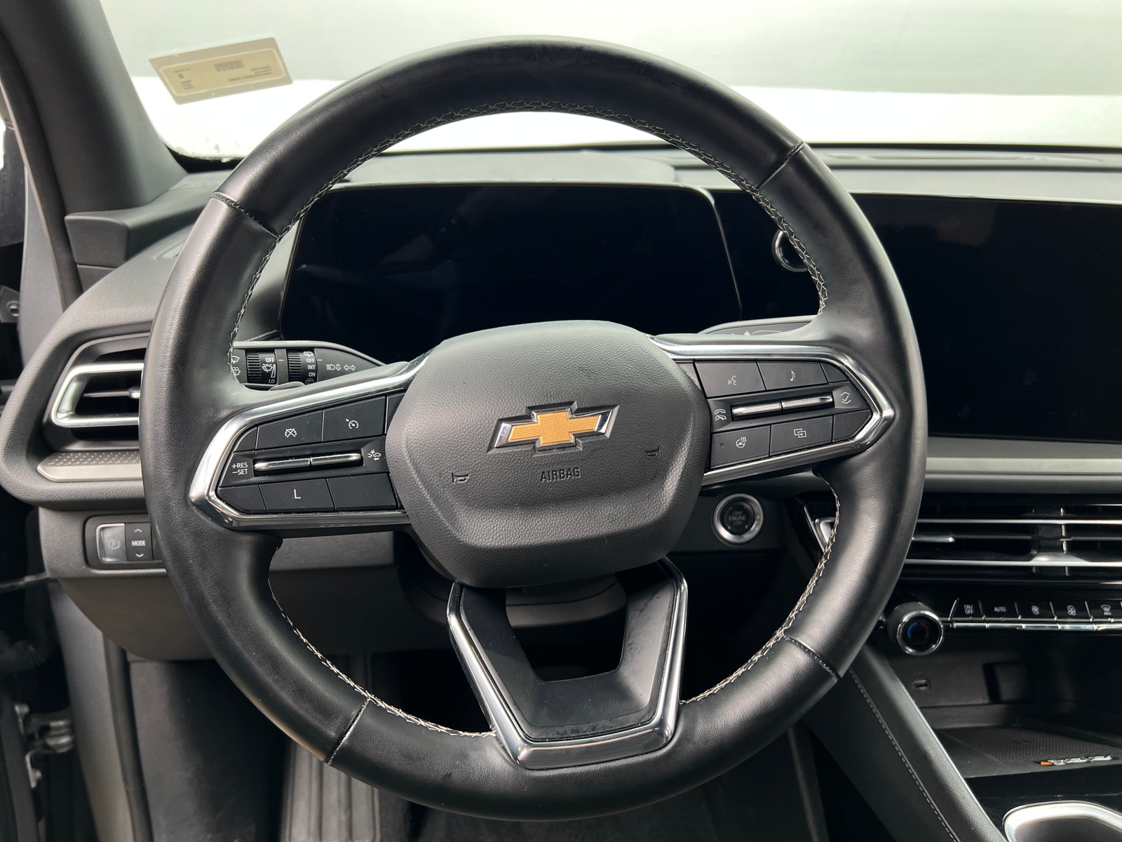 Thumbnail: 2024 Chevrolet Traverse - 5