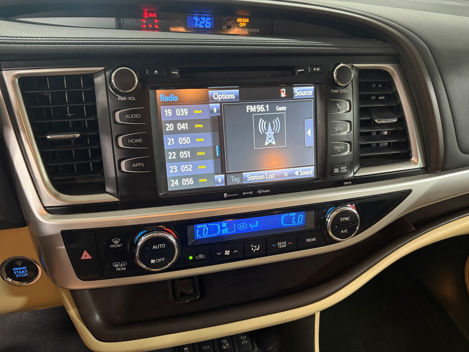 Thumbnail: 2017 Toyota Highlander - 3