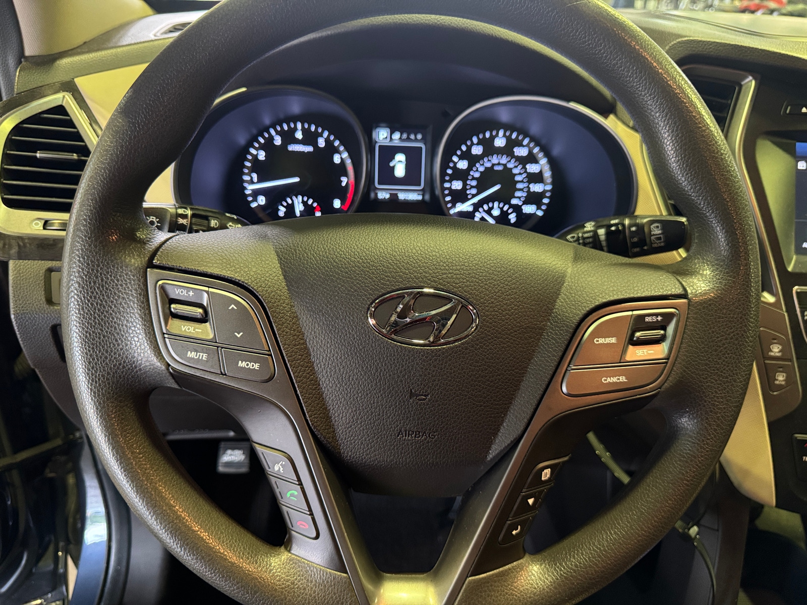 Thumbnail: 2017 Hyundai Santa Fe - 5