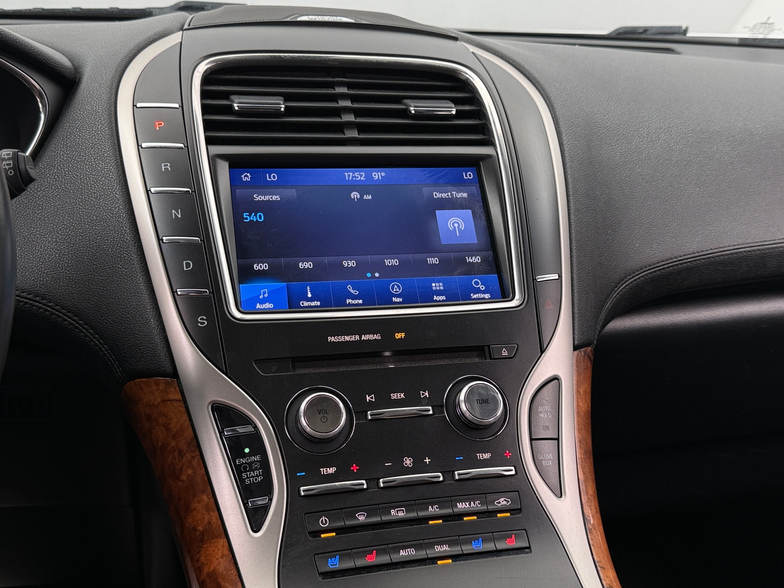 Thumbnail: 2016 Lincoln MKX - 3