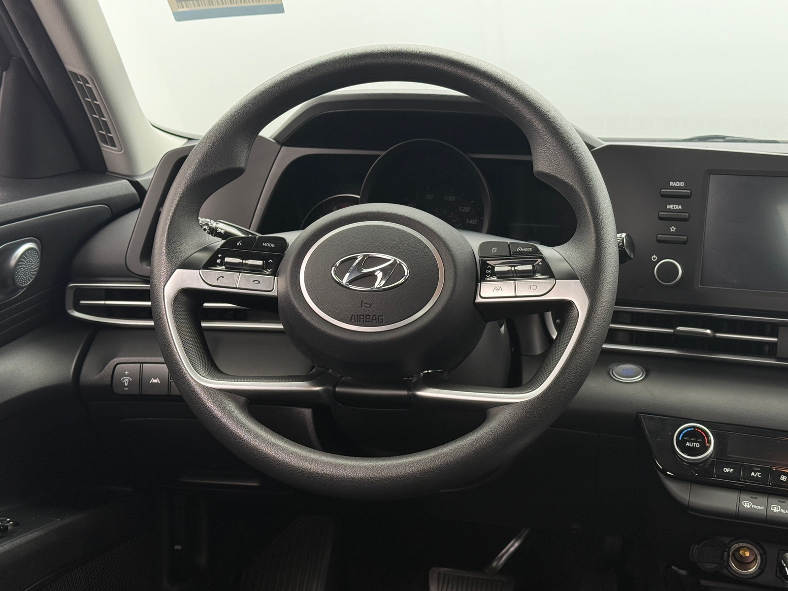 Thumbnail: 2023 Hyundai Elantra - 5