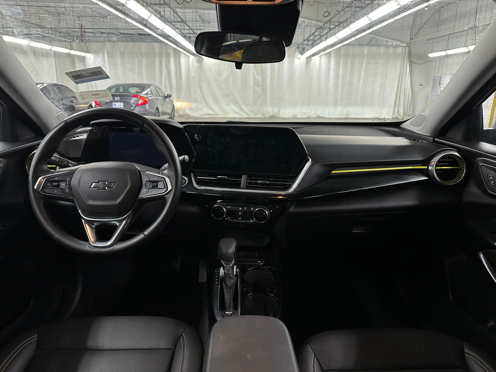 Thumbnail: 2025 Chevrolet Trax - 2