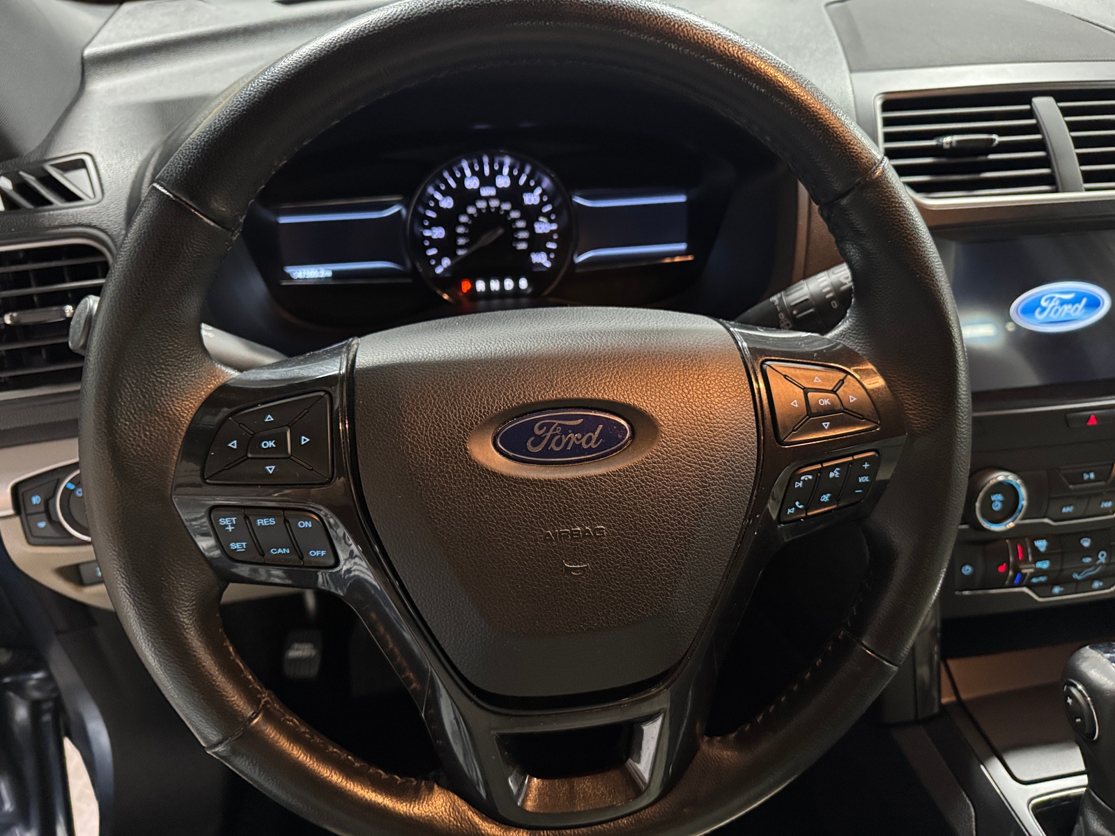 Thumbnail: 2019 Ford Explorer - 4
