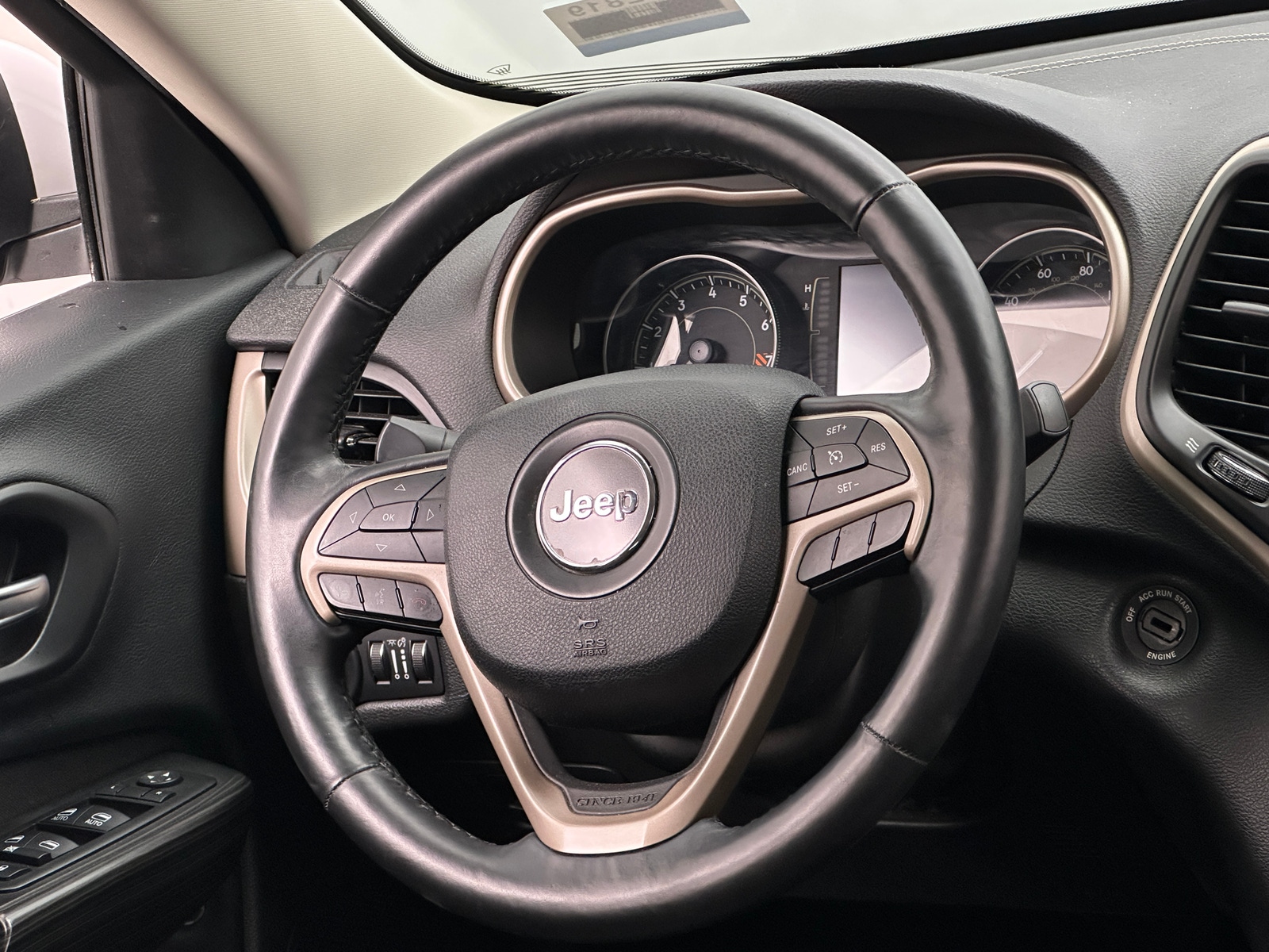 Thumbnail: 2014 Jeep Cherokee - 5