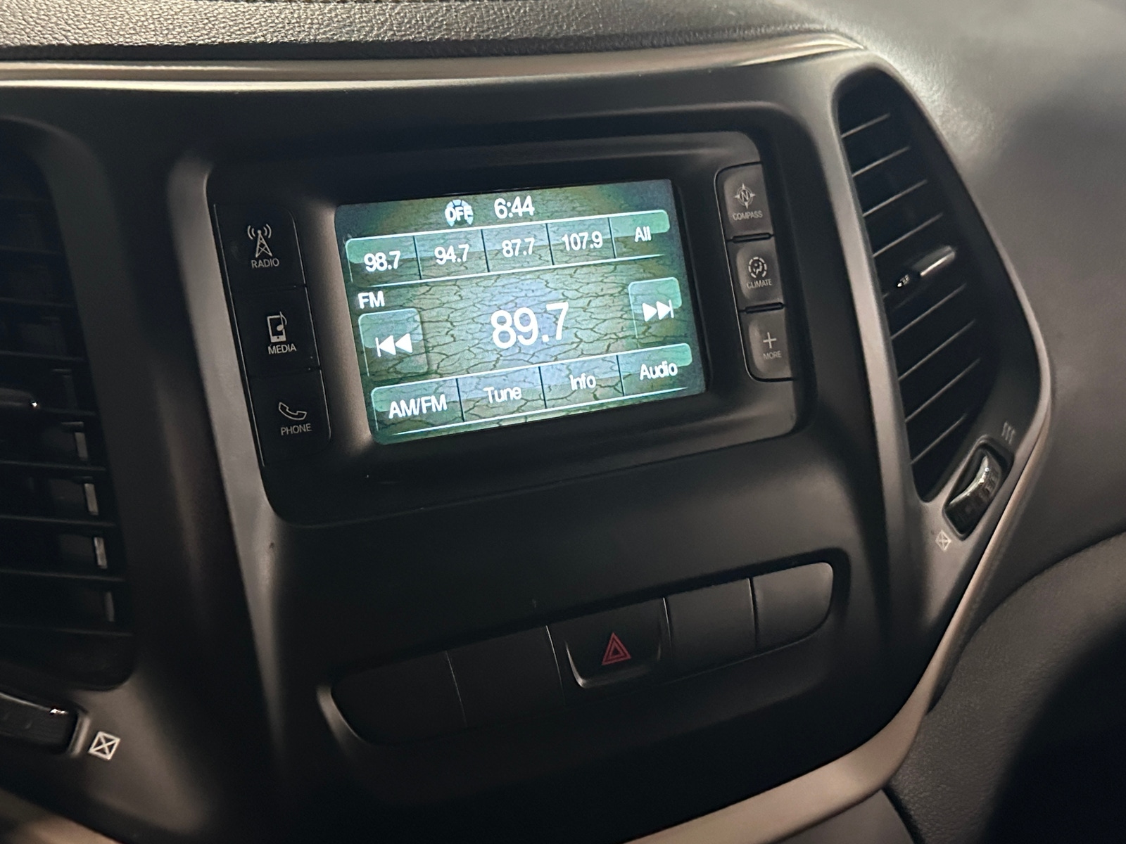 Thumbnail: 2014 Jeep Cherokee - 4