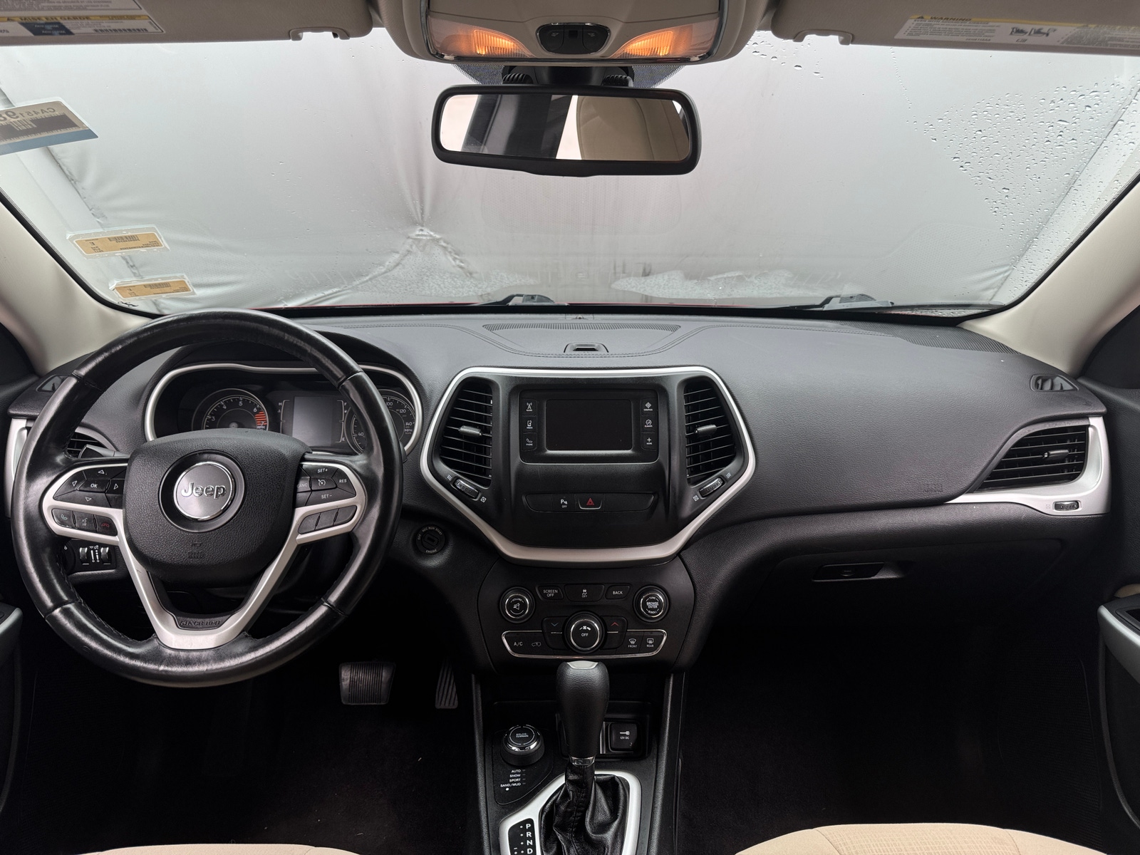 Thumbnail: 2017 Jeep Cherokee - 3