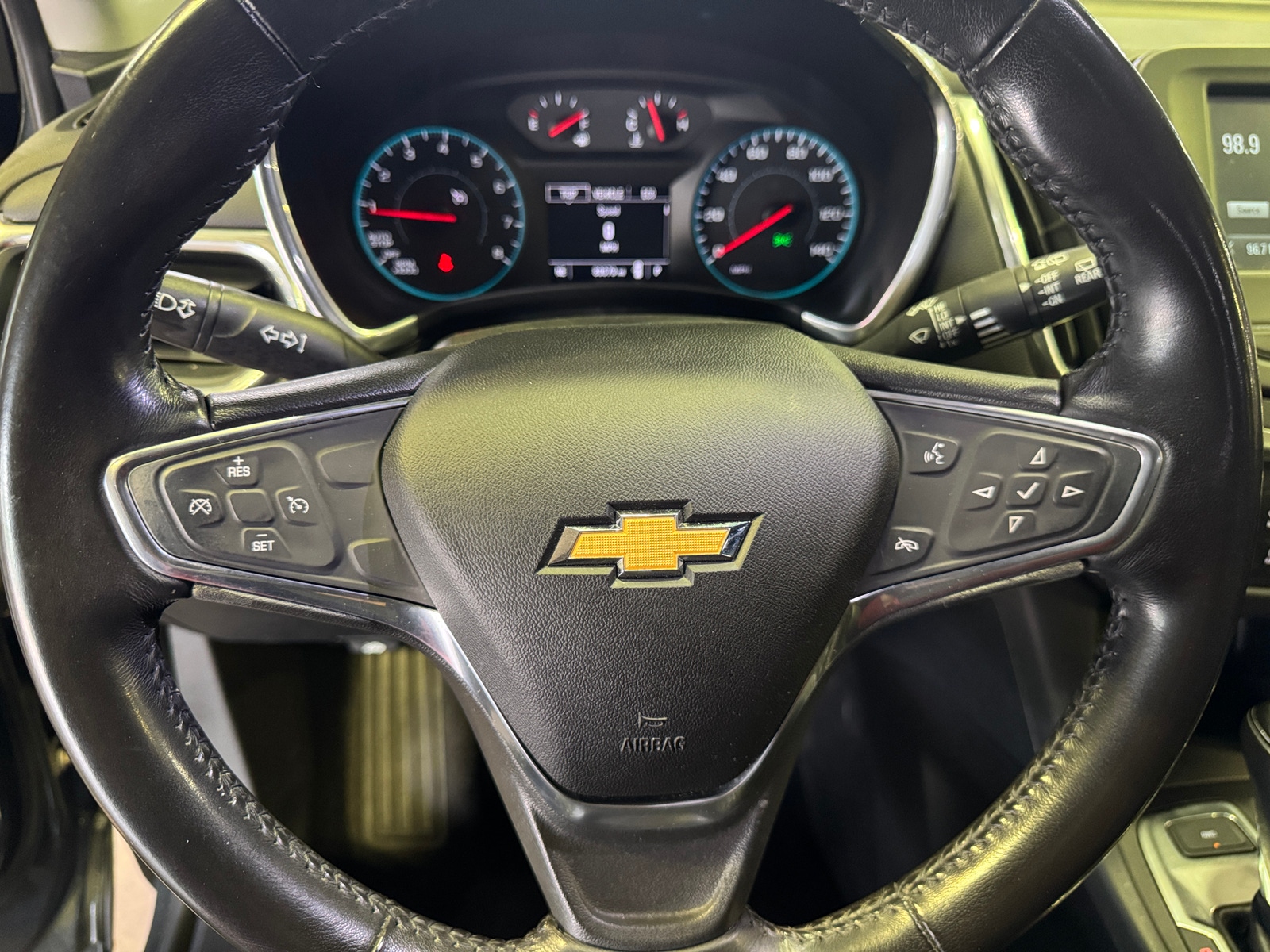 Thumbnail: 2018 Chevrolet Equinox - 5