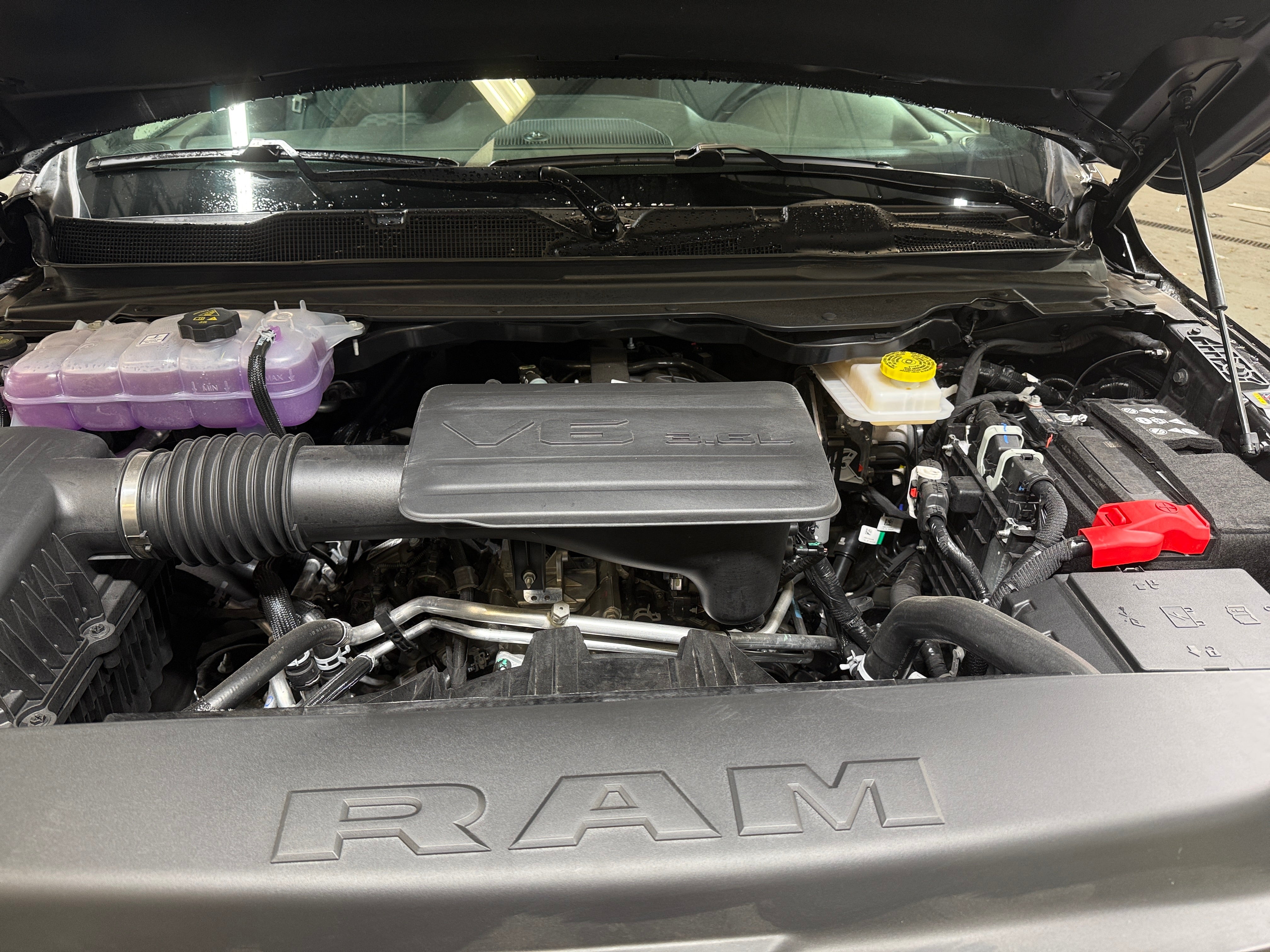 2026 RAM 1500 Express 4x4 Crew Cab 5'7's photo