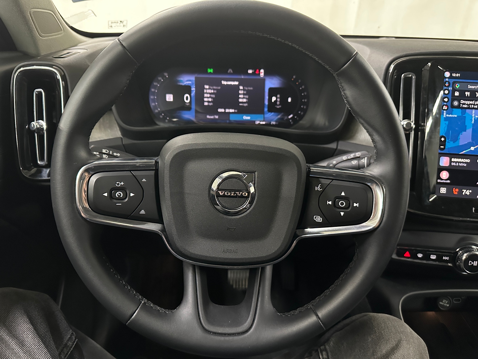 Thumbnail: 2024 Volvo XC40 - 5