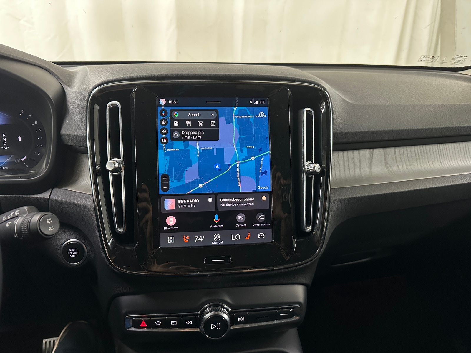 Thumbnail: 2024 Volvo XC40 - 4