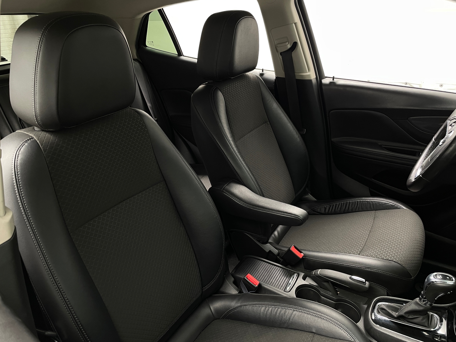 Thumbnail: 2017 Buick Encore - 2