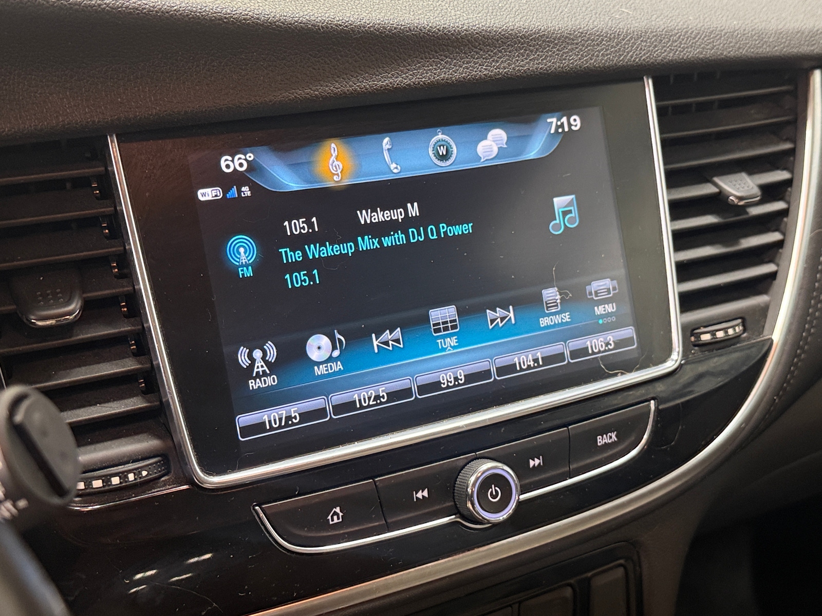 Thumbnail: 2019 Buick Encore - 3