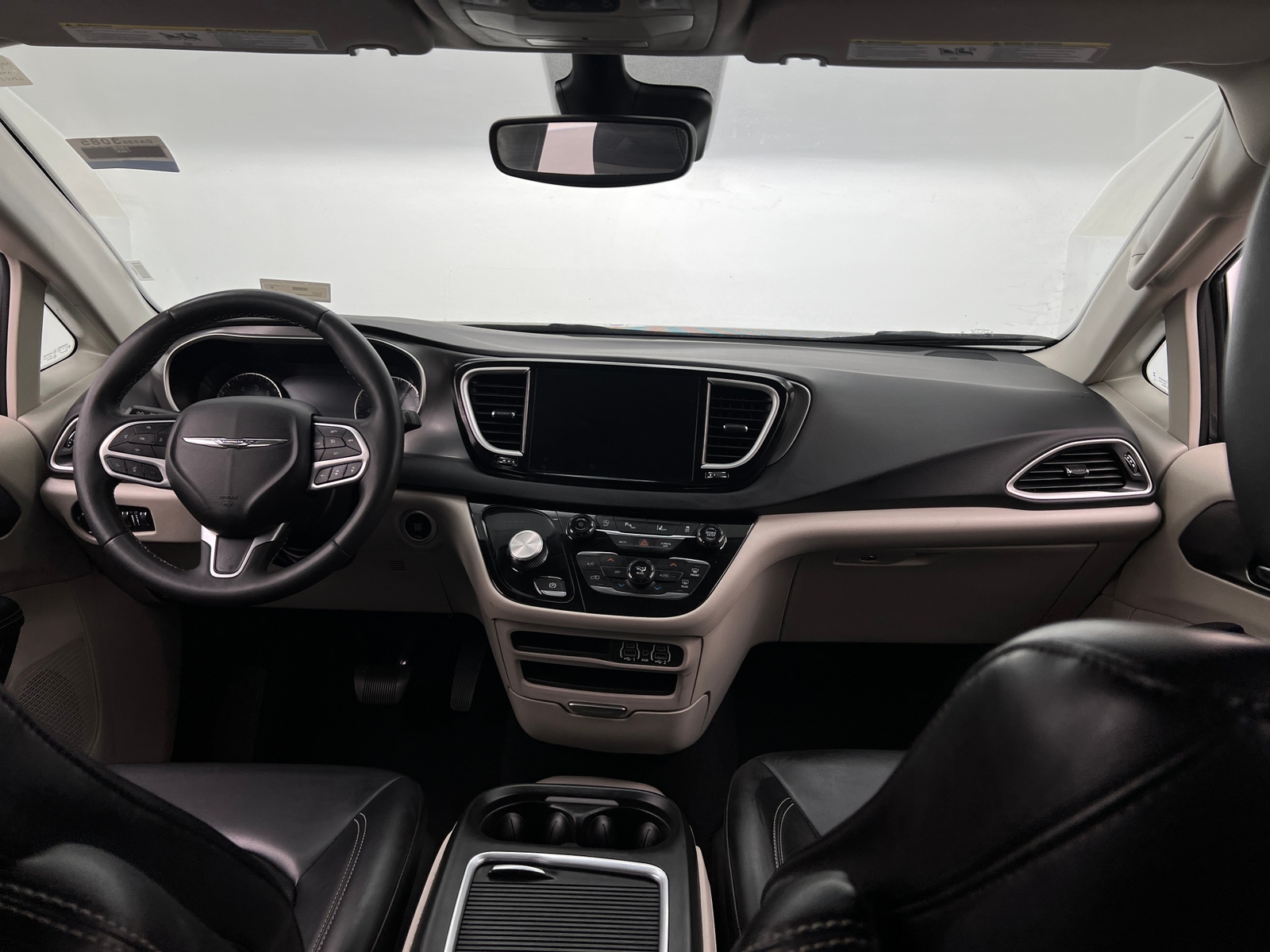 Thumbnail: 2023 Chrysler Pacifica - 2