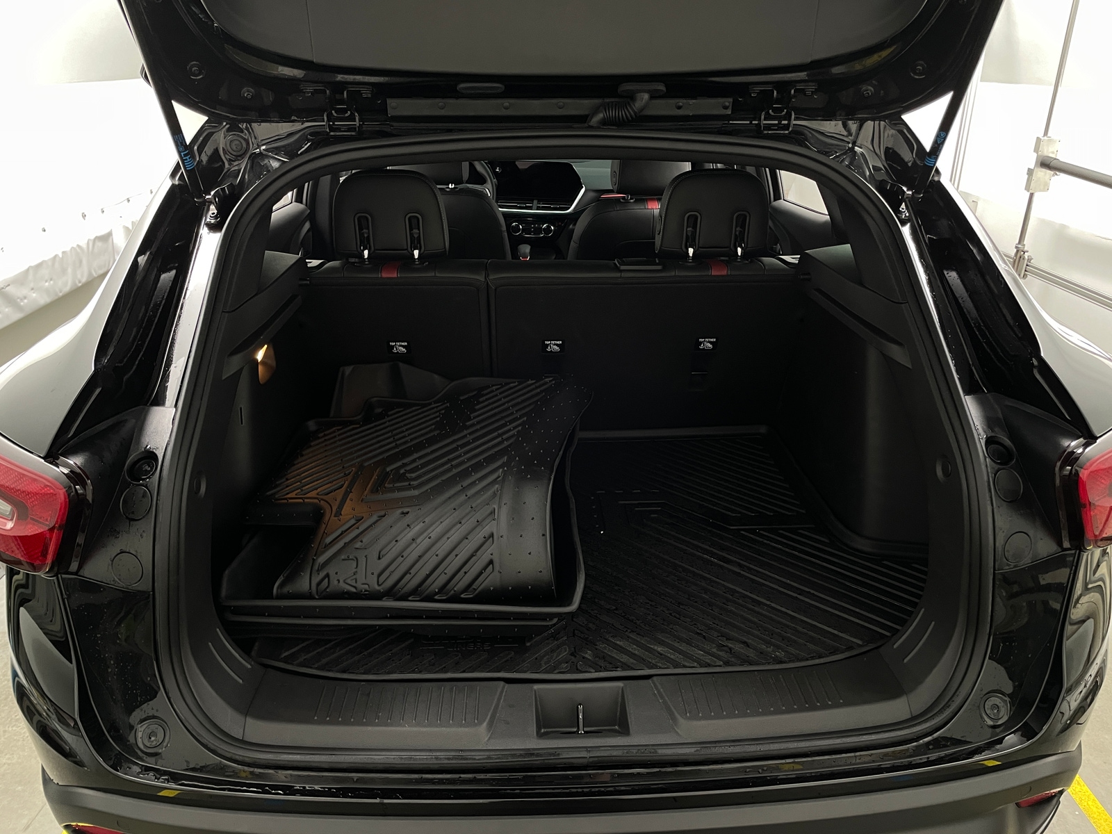 Thumbnail: 2025 Chevrolet Trax - 6