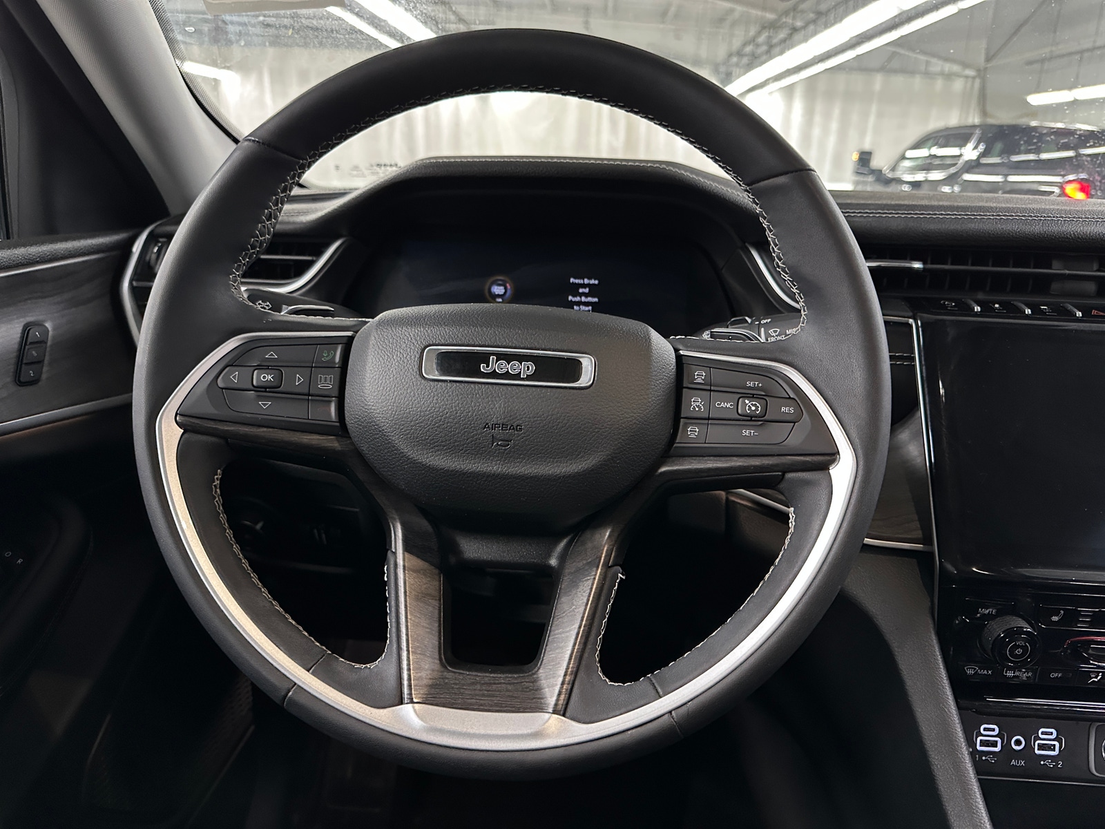 Thumbnail: 2023 Jeep Grand Cherokee - 4