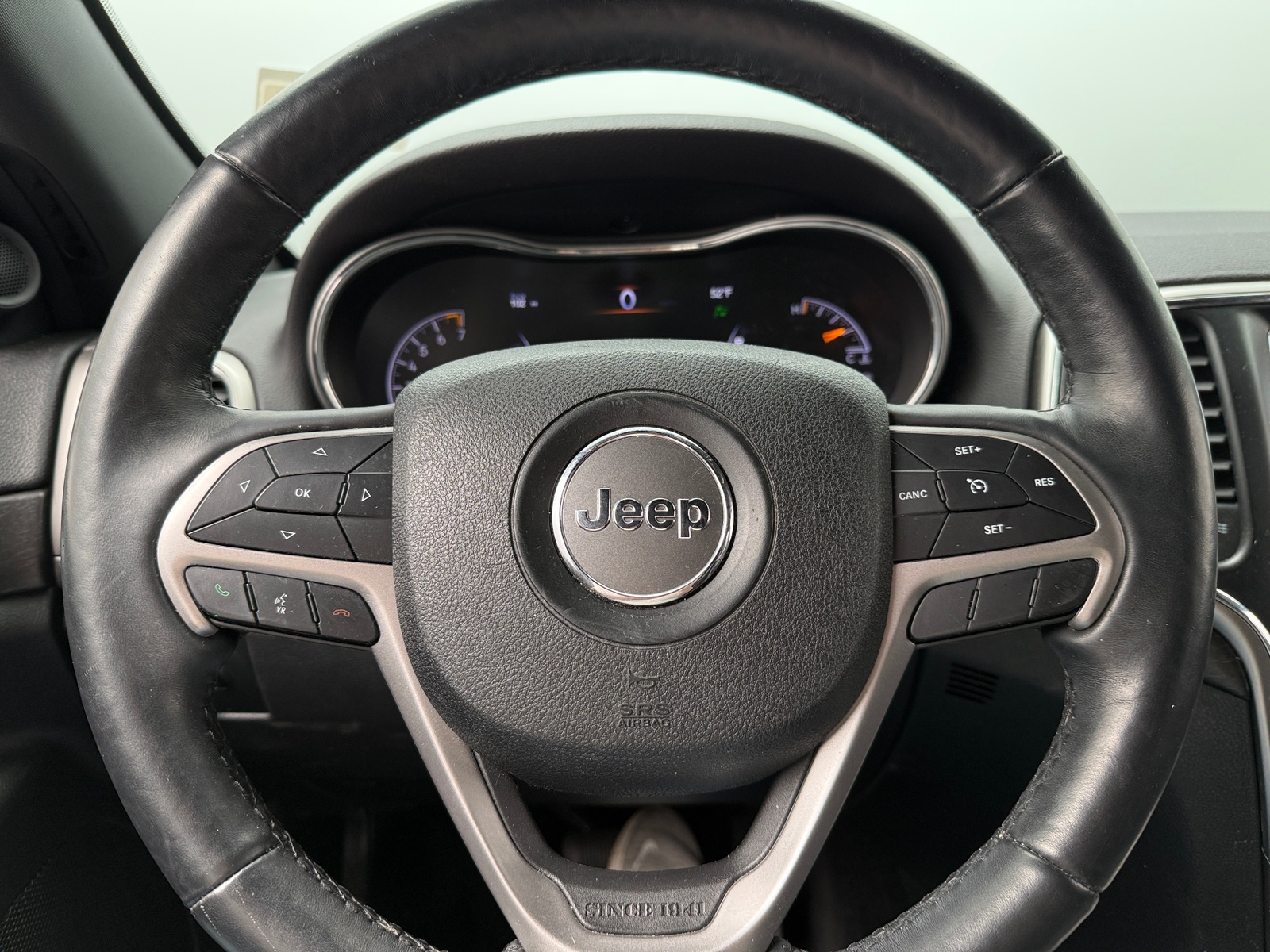 Thumbnail: 2018 Jeep Grand Cherokee - 5