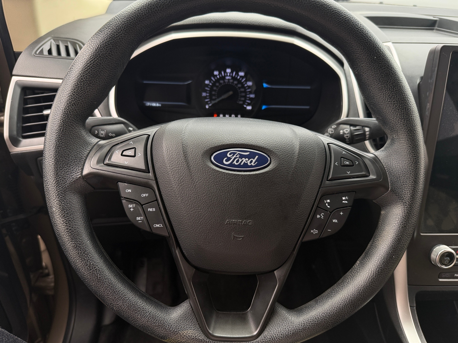 Thumbnail: 2021 Ford Edge - 5