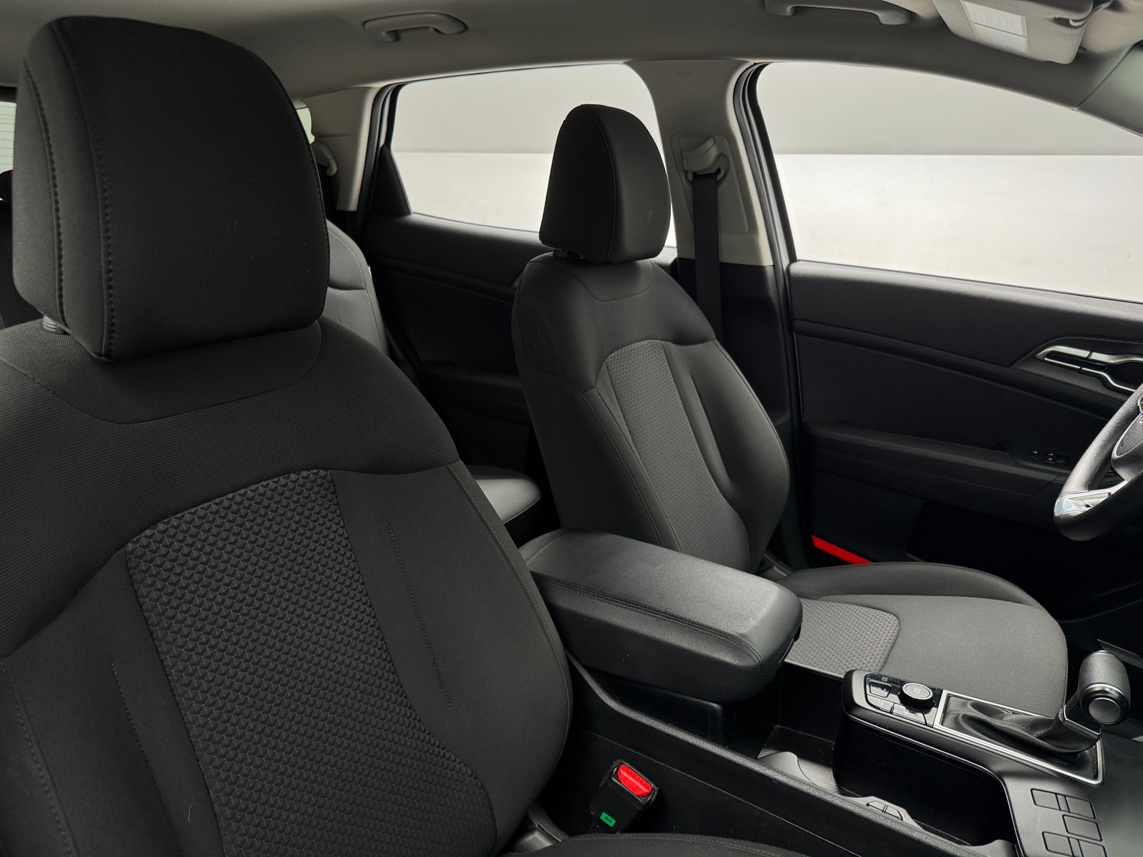 Thumbnail: 2025 Kia Sportage - 2