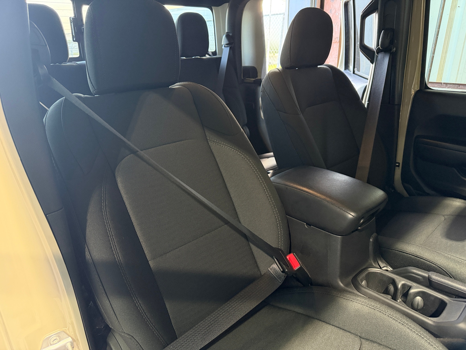 Thumbnail: 2020 Jeep Gladiator - 2