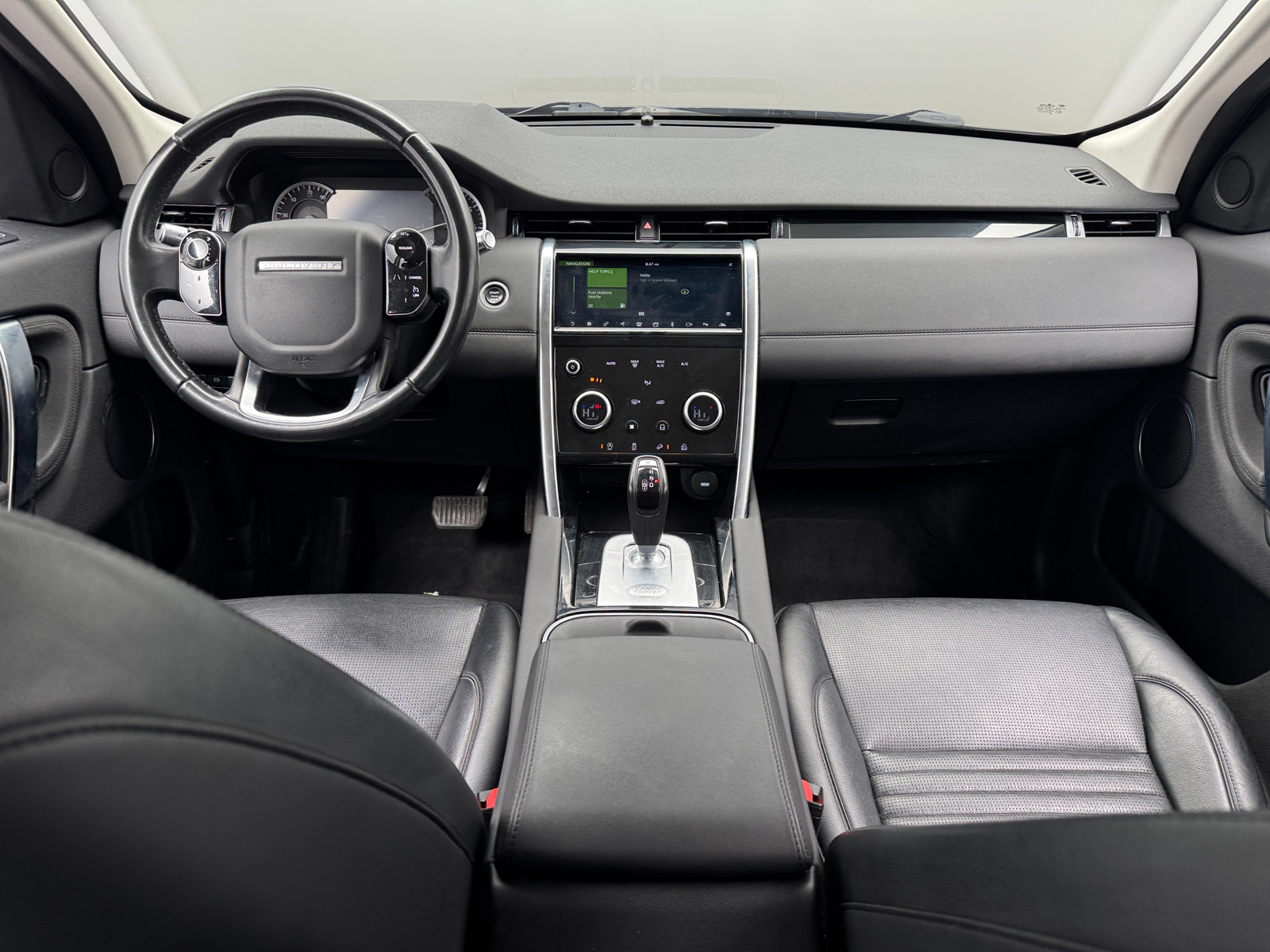 Thumbnail: 2020 Land Rover Discovery Sport - 2