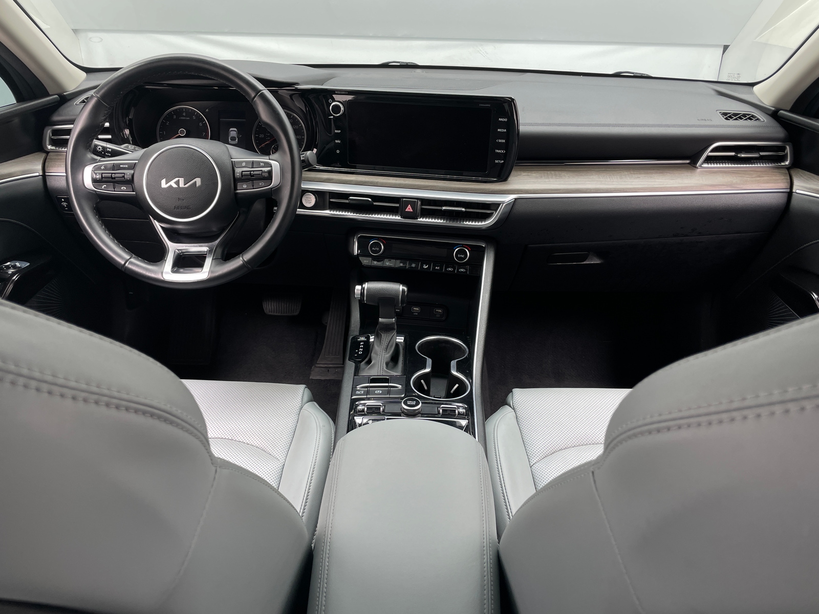 Thumbnail: 2023 Kia K5 - 2