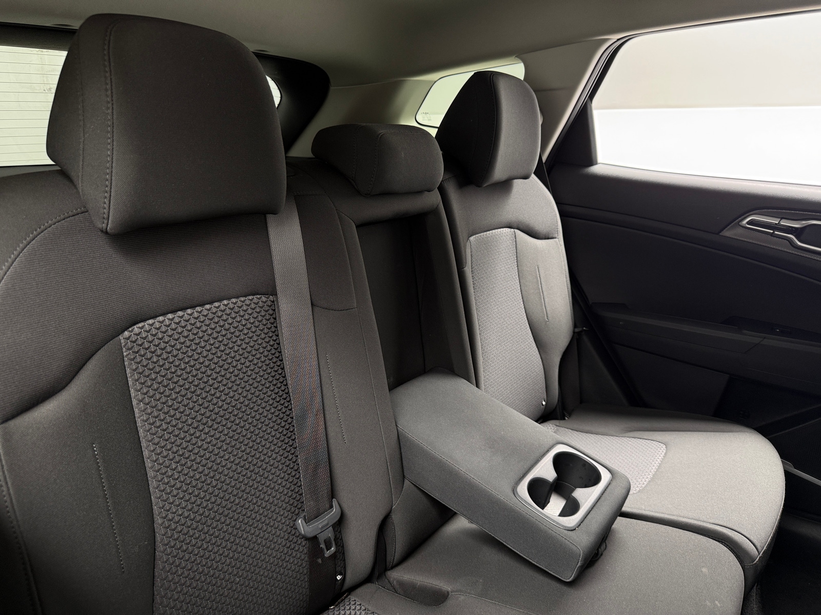 Thumbnail: 2025 Kia Sportage - 6