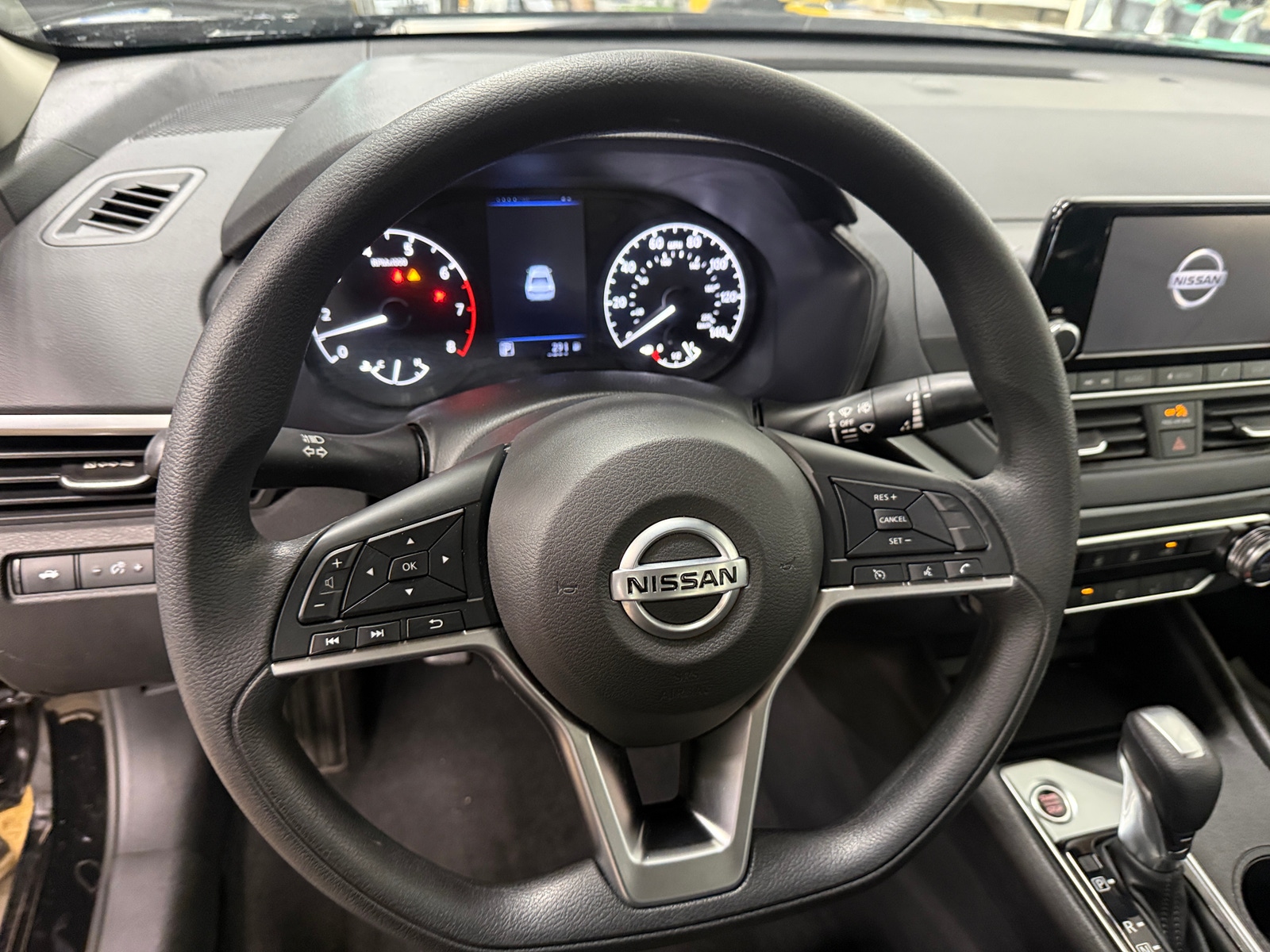 Thumbnail: 2022 Nissan Altima - 5