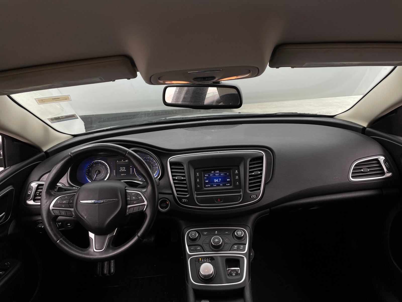 Thumbnail: 2017 Chrysler 200 - 3