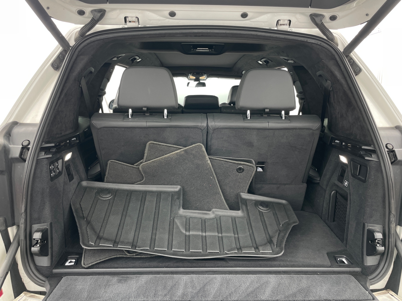 Thumbnail: 2019 BMW X7 - 6