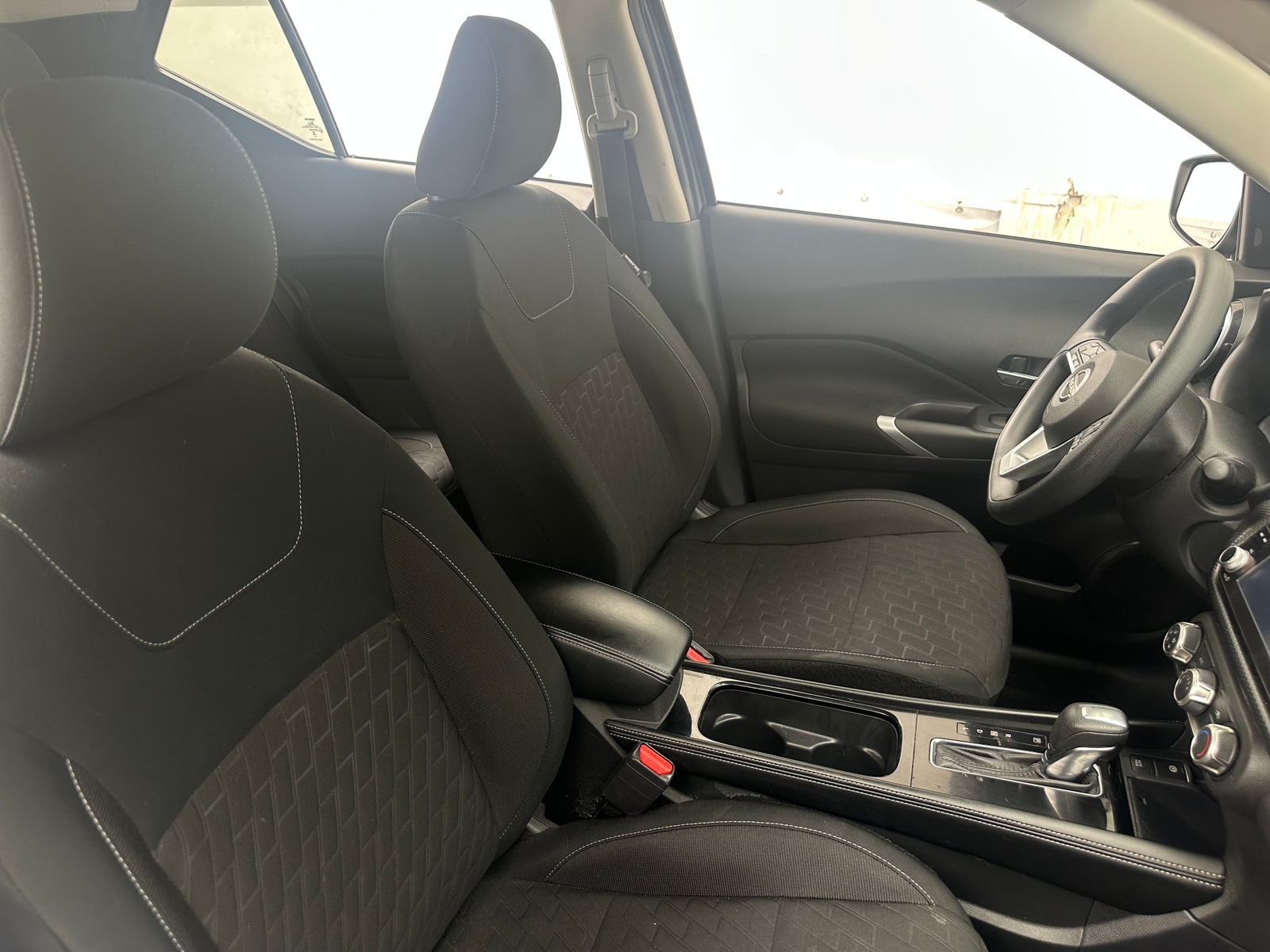 Thumbnail: 2023 Nissan Kicks - 2