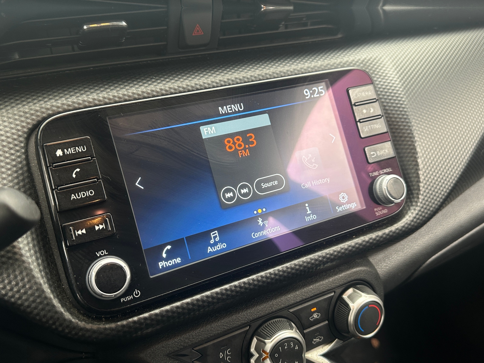 Thumbnail: 2023 Nissan Kicks - 4